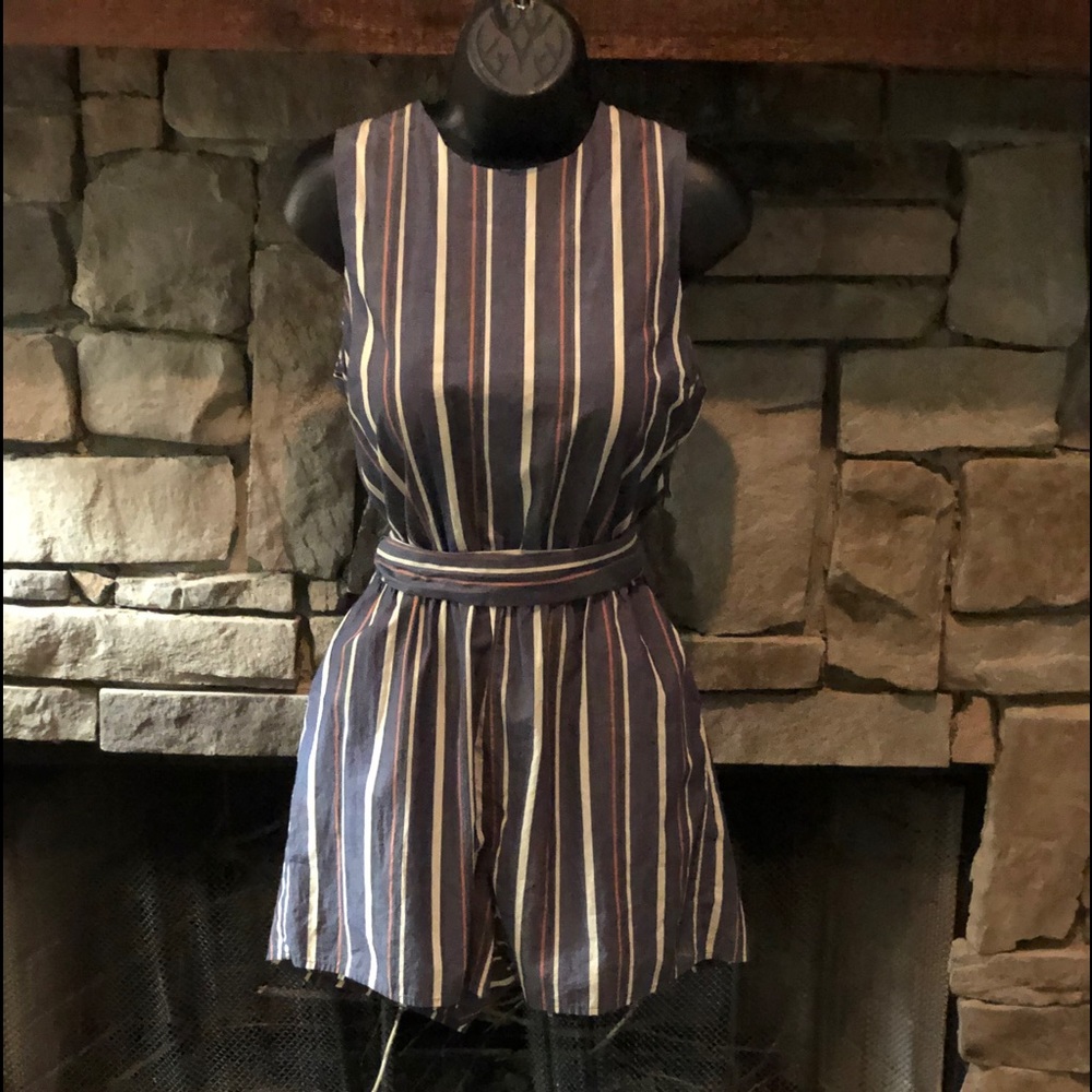 Romper - Picture 2 of 8